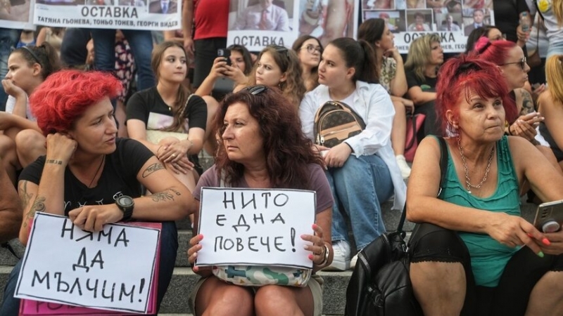 Силният обществен натиск принуди българските политици да се задействат срещу