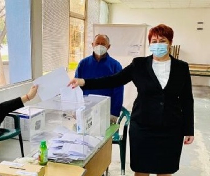 Водачът на листата на коалиция ГЕРБ СДС в Монтана Ирена Димова