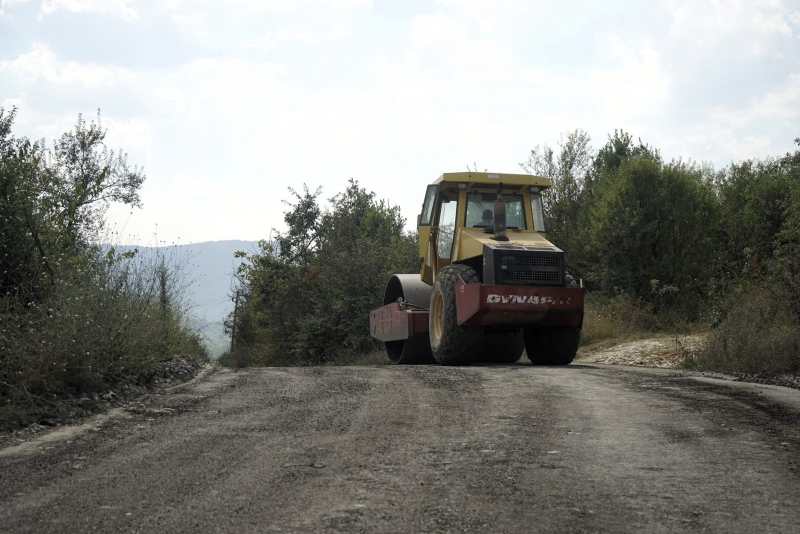 Важно за шофьорите: Започва ремонт на пътя между Крета и Ребърково