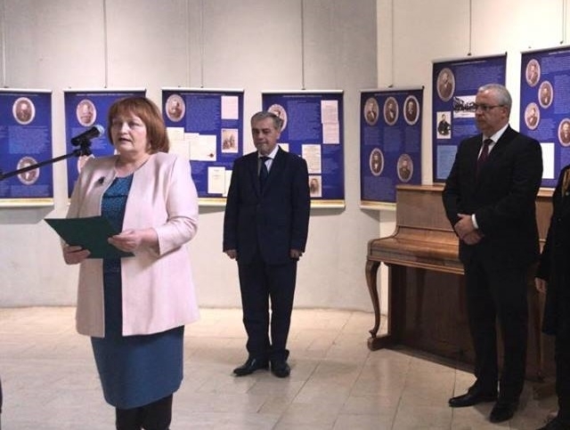 Областният управител Малина Николова откри Документалната изложба посветена на 140