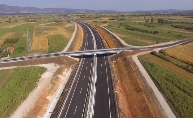 По магистралите на Сърбия вече ще може да се кара