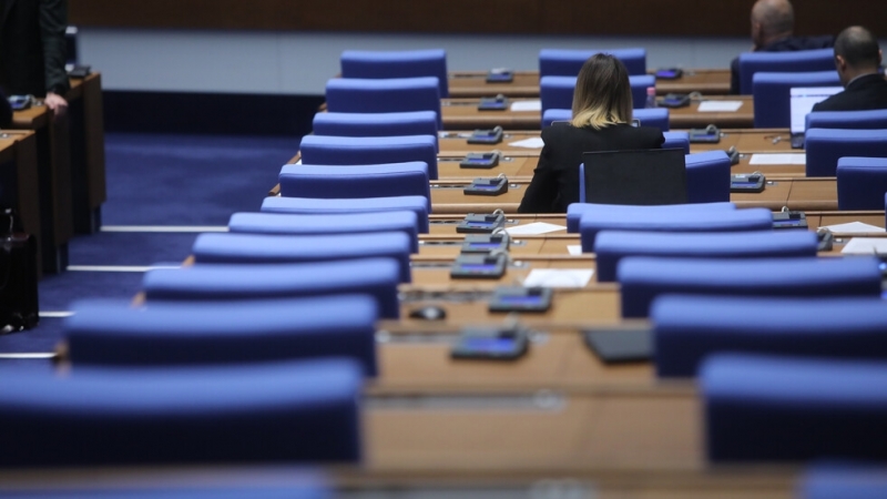 Ако изборите бяха днес: ГЕРБ увеличава преднината си, битката е за второто място