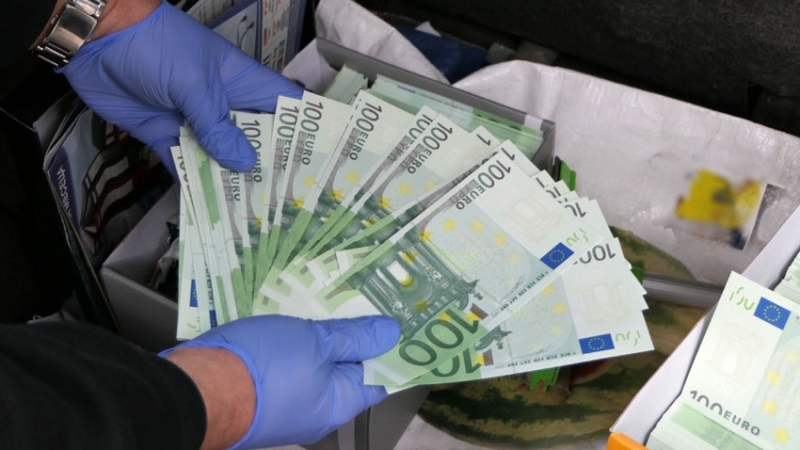 Неизвестен е откраднал 7 хил евро от къща във врачанско