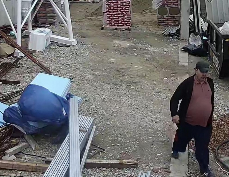 Столичните полицаи търсят съдействие за установяване на местонахождението на мъж