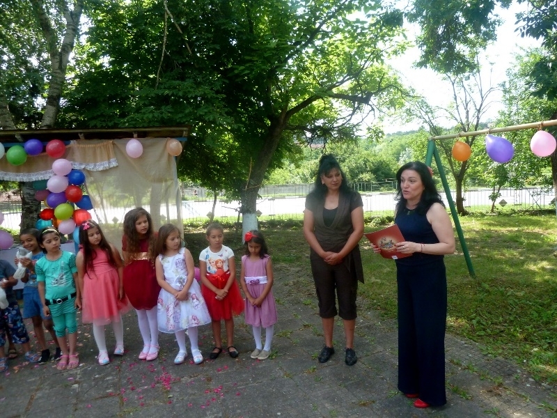 Детските градини Тошка Петрова в Борован и Юрий Гагарин в