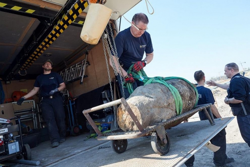 Специалисти обезвредиха бомба от Втората световна война в центъра на Берлин заяви полицията цитирана от