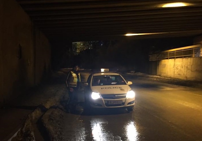 Полицаи са връчили акт на пиян шофьор идващ от събора