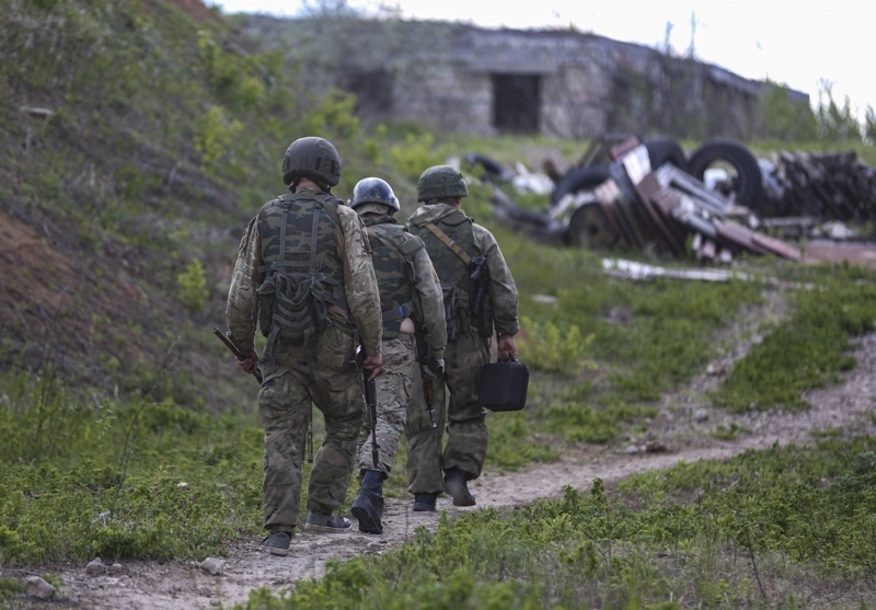 Тленните останки на някои от украински бойци, загинали в завода