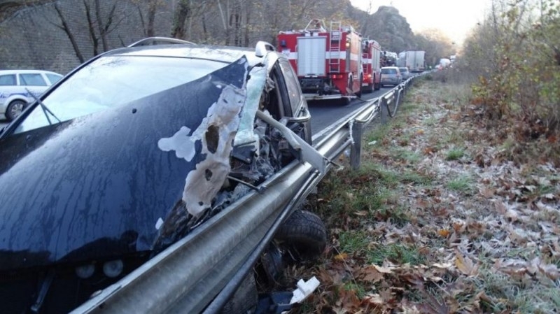 Мъртвопиян водач предизвика катастрофа между Велико Търново и Русе Произшествието