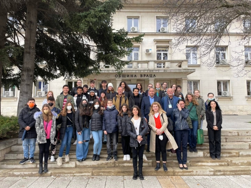 Заместник кметът на Враца инж Цветан Стоичков прие делегация от три