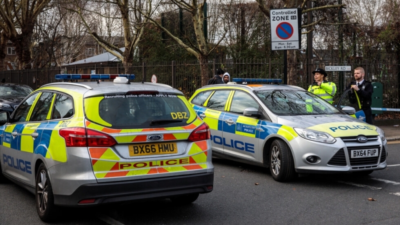 Четири джамии в централния английски град Бирмингам са били нападнати