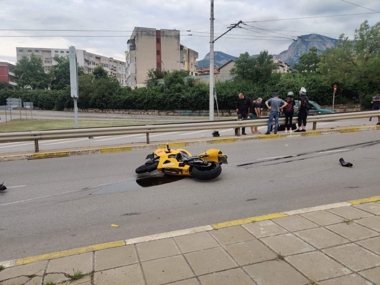 От полицията във Враца съобщиха подробности за тежката катастрофа с