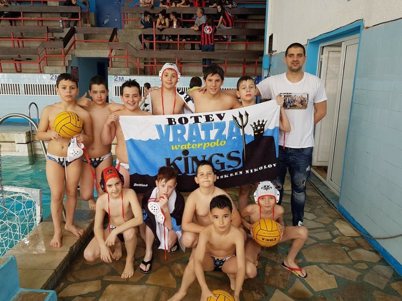 Ватерполистите на СКВТ Ботев Враца записаха победа и 2 загуби