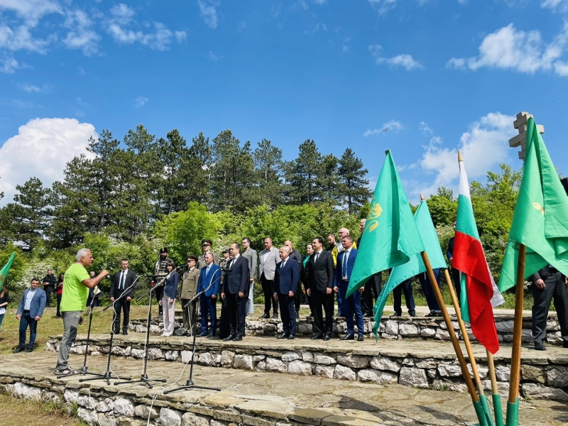 Днес е ден за смирение уважение и благодарност към онези