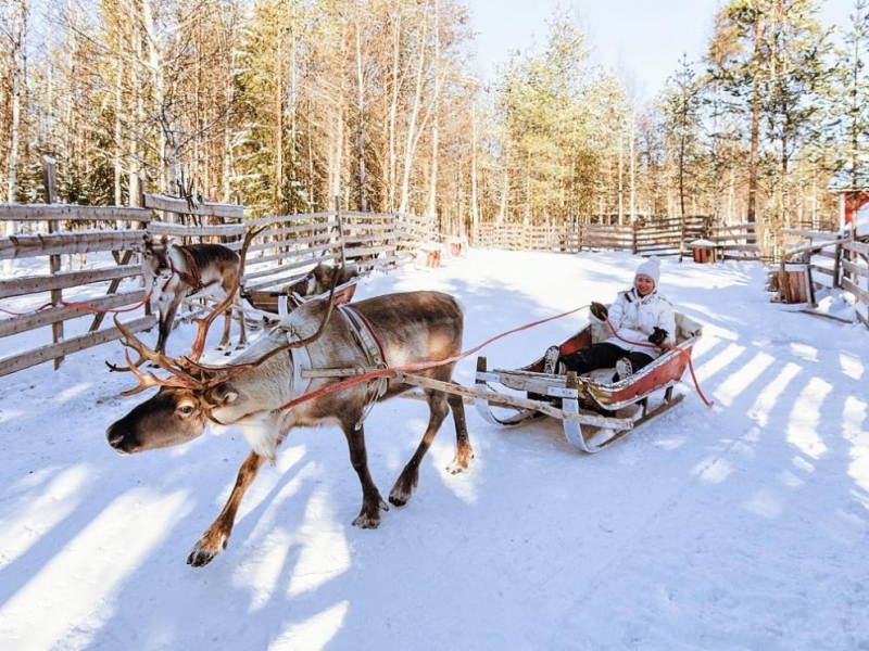 Една от най известните легенди гласи че Дядо Коледа живее в Лапландия Областта Лапландия днес