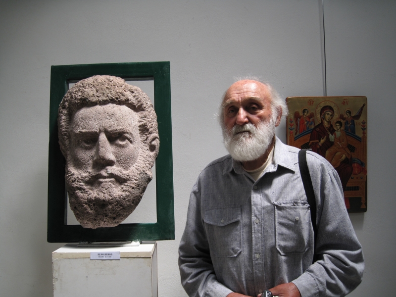 На 90 годишна възраст почина известният врачански скулптор Цено Ценов Погребението на