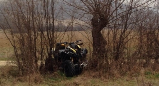 Млад мъж е с опасност за живота след преобръщане с