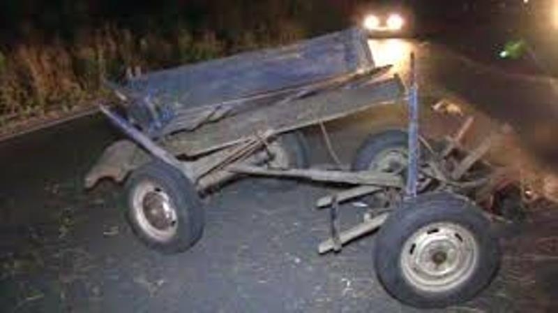 Кола е блъснала каруца без светлоотразители на околовръстния път на