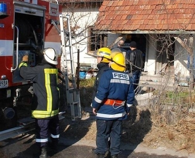 Жена е пострадала тежко при взрив на газова бутилка в