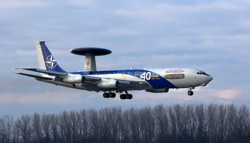 НАТО заменя разузнавателните си самолети AWACS с военизираната версия на "Боинг 737"