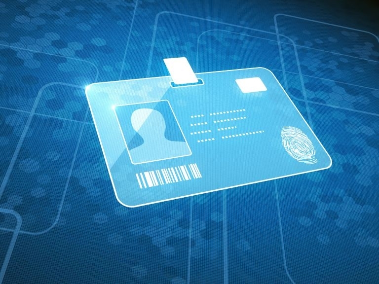 Българските лични карти най сетне ще имат в тях и електронна