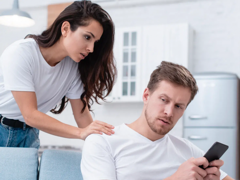 Мъжете които изневеряват биха направили всичко за да скрият аферата