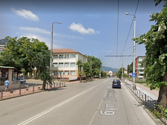 Във връзка с изпълнението на обект Енергийно ефективна реконструкция и