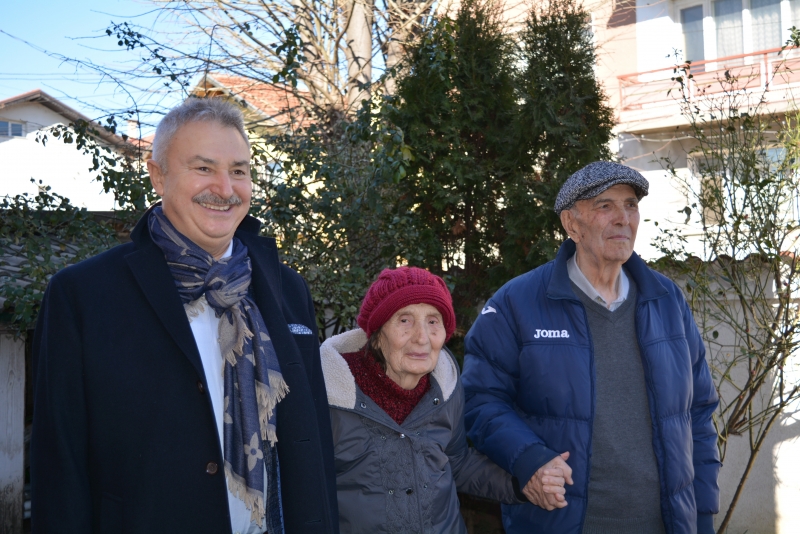 Кметът на Монтана награди семейството с най дългогодишен брак съобщиха от