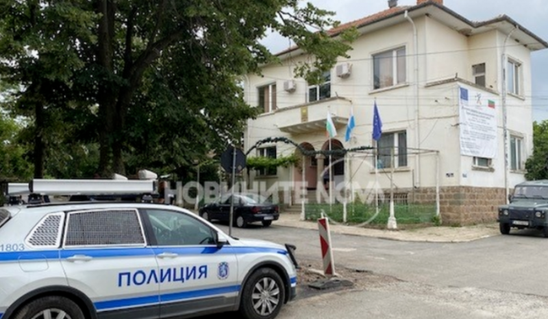 Арестуваха кмета на поморийското село Бата съобщи NOVA От сутринта на