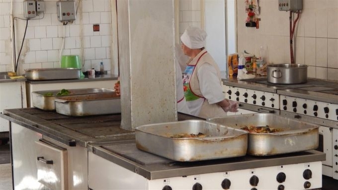 Обществената трапезария ще продължи да обслужва и през 2022 година