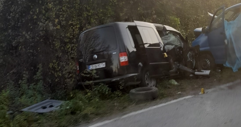 Младефж вкара приятелката си в болница след като се заби