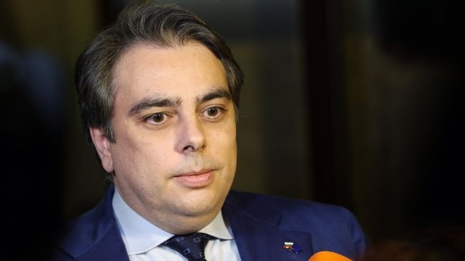 Асен Василев: Пълното падане на дерогацията няма да се отрази на българския пазар