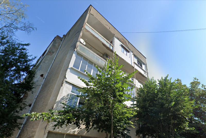 Частен съдебен изпълнител продава на търг двустаен апартамент в центъра