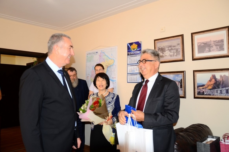 Негово Превъзходителство Франсоа Бонтан посланик на Кралство Белгия в Република