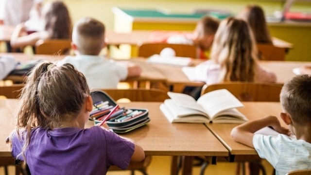 Възстановяването на присъствените занятия за учениците от I до IV