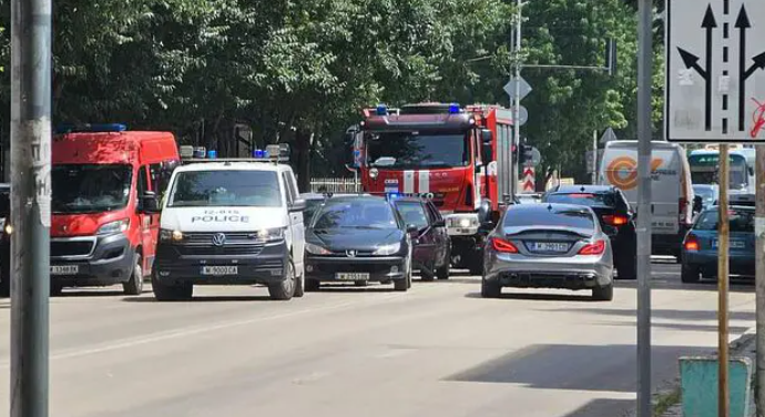 Три коли се удариха на оживен булевард в Монтана научи