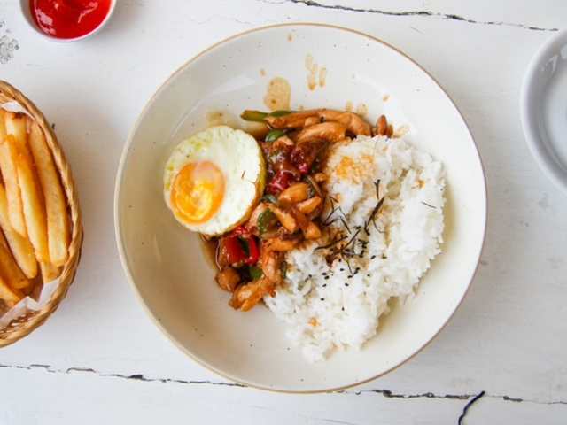 Какви храни включва ежедневното ви меню Вероятно съдържа полезни и