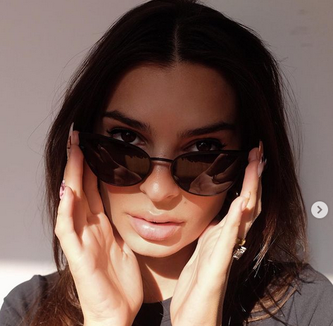 Популярният модел Емили Ратайковски наскоро навърши 30 години но вместо