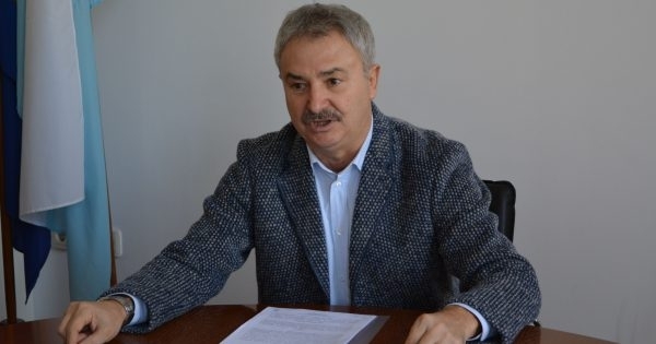 Със специална заповед кметът на Монтана Златко Живков забрани къпането