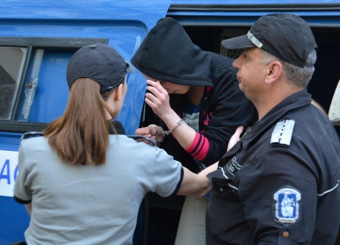 Задържаха под стража рецидивист, обрал няколко семейства във Враца