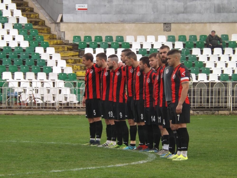 Играчите на Локомотив Мездра постигнаха втора домакинска победа в пролетния дял