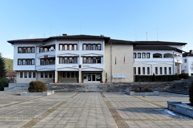 Община Чипровци ще санира три сгради със средства от Плана
