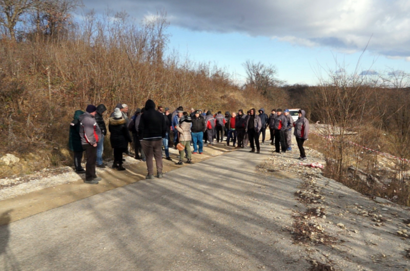 Докато държавата търси изчезналите милиони за магистрали от няколко години