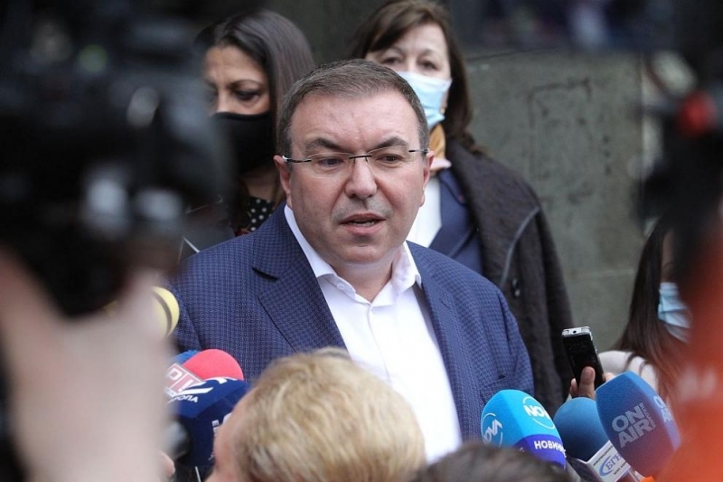 Ваксината на AstraZeneca няма да се прилага при жени под