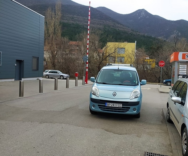 Възрастен шофьор ядоса врачани с неправилно паркиране научи агенция BulNews