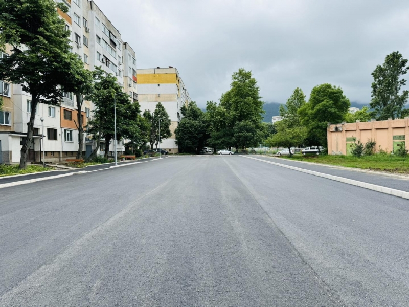 Враца разполага с още едно обновено предблоково пространство съобщи преди