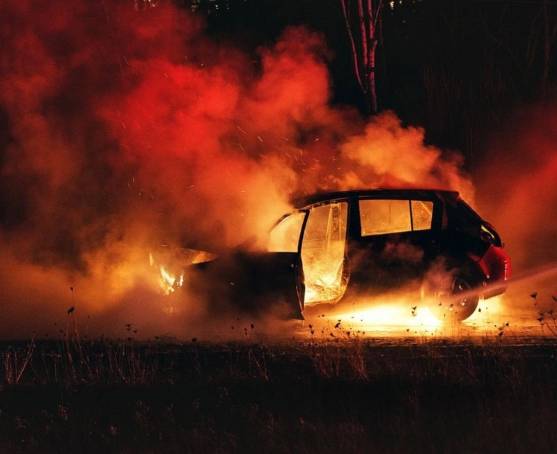 Късо съединение е подпалило кола във Видин съобщиха от полицията