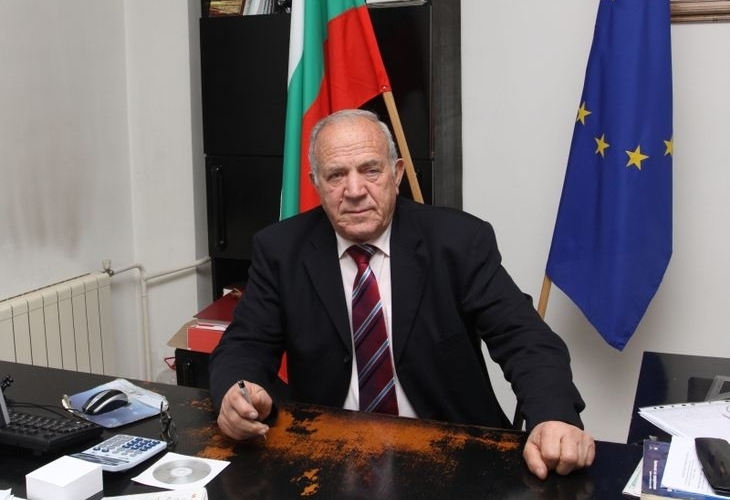 Кметът на село Чавдар Пенчо Геров е пребил секретарят на