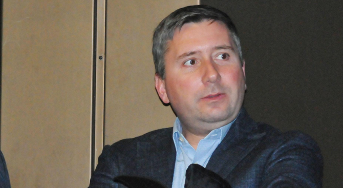 Държавата и нейните институции вече са под контрола на няколко