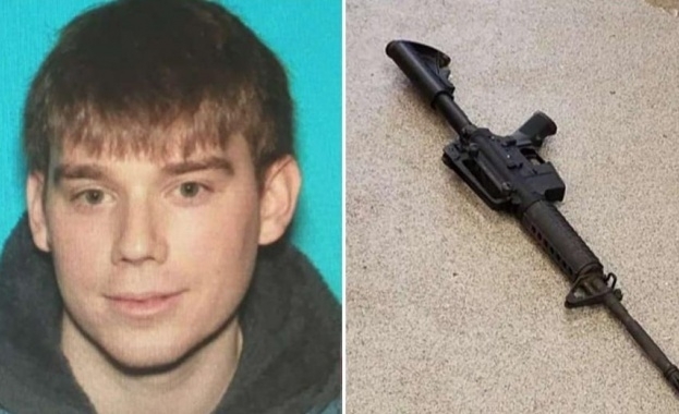 Американската полиция издирва полугол мъж който застреля четирима души в